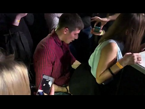 ❤️ Рэальны сэкс у рускім начным клубе. 18-гадовую расейку ў анус і похву трахнулі ў начным клубе Сэкс-відэа у порна be.nudexxx.ru ❌